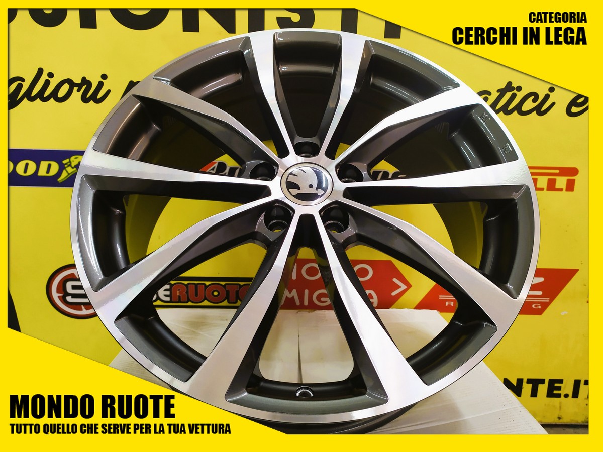 N4 SKODA OCTAVIA 2020 IN POI RS SCOUT WAGON - 19 Pollici 4 Cerchi in Lega MAK WOLF