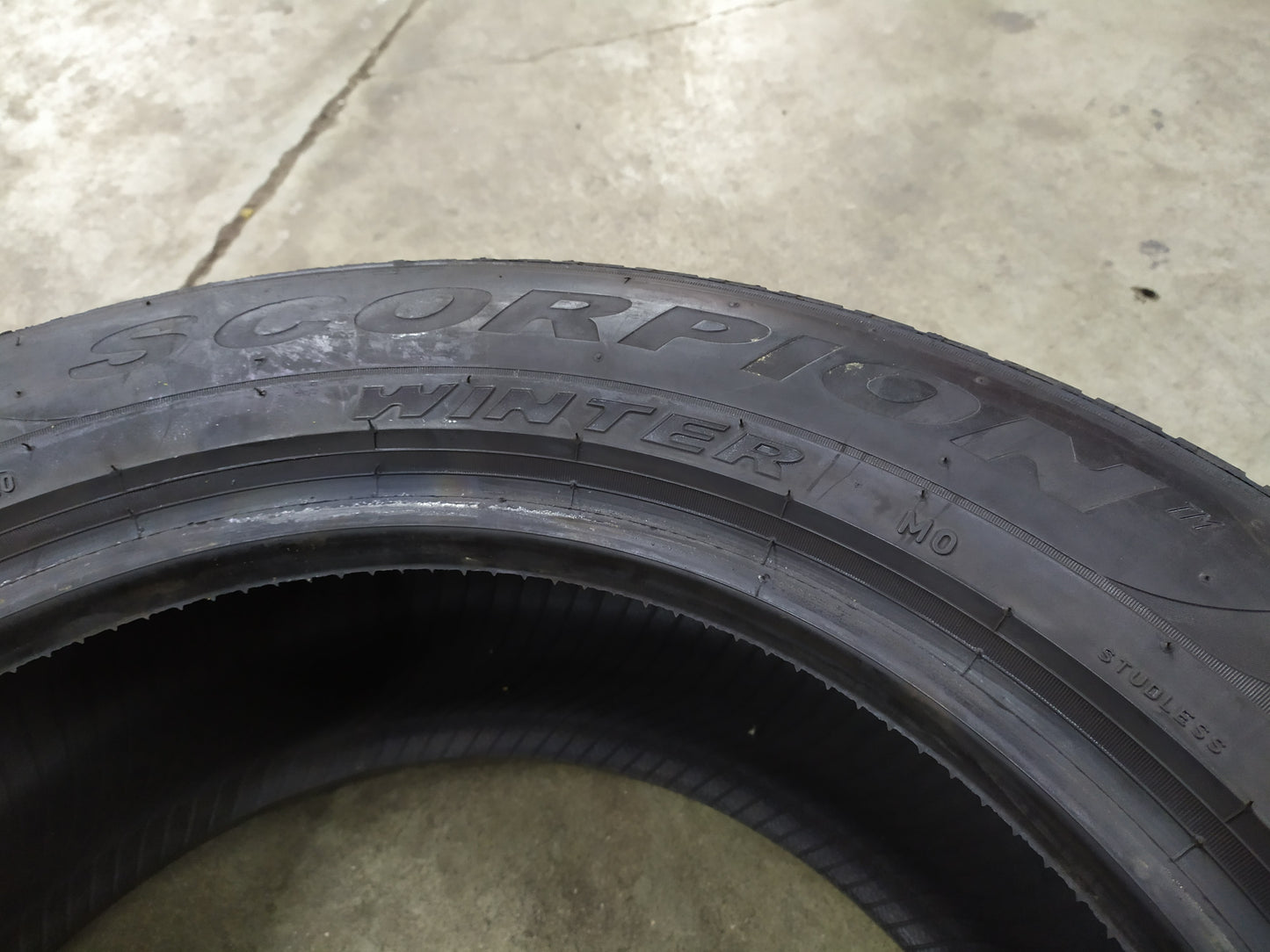 4 Pneumatici Seminuovi PIRELLI 235/60 R18 103H M+S SCORPION WINTER MO INVERNALI 2356018 DOT 2020