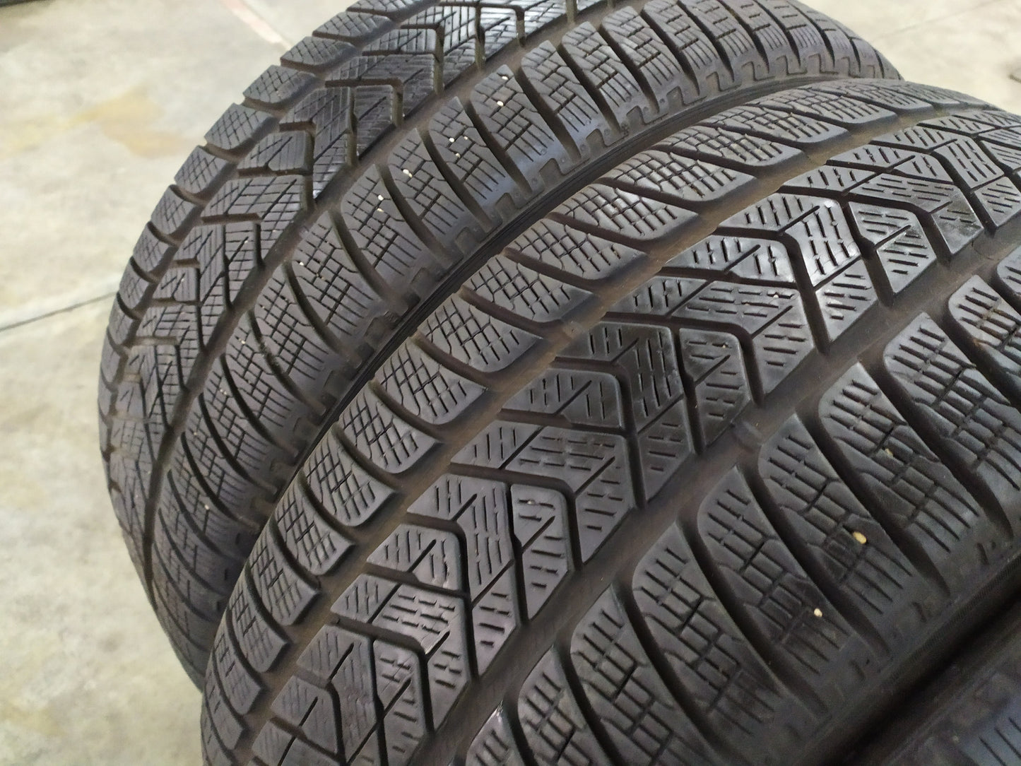4 Pneumatici Seminuovi PIRELLI 235/60 R18 103H M+S SCORPION WINTER MO INVERNALI 2356018 DOT 2020