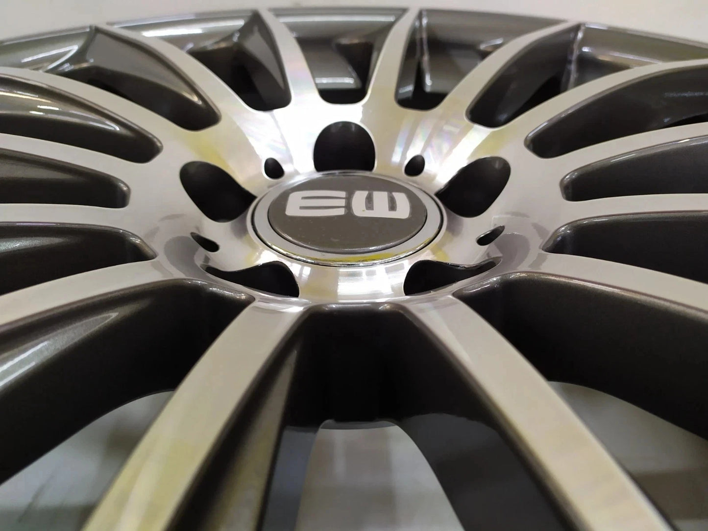SET4 Cerchi in Lega EW02 da 19 Pollici per MERCEDES CLASSE GLK GLB GLB35 AMG